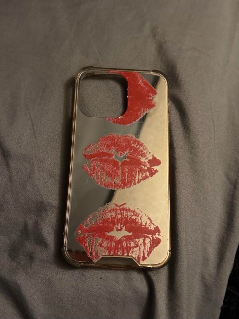 SHEIN Mirror Phone Case with Red Lip Print